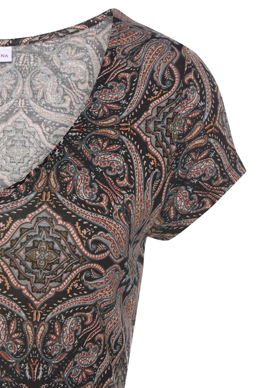 short sleeve v-neck dress
