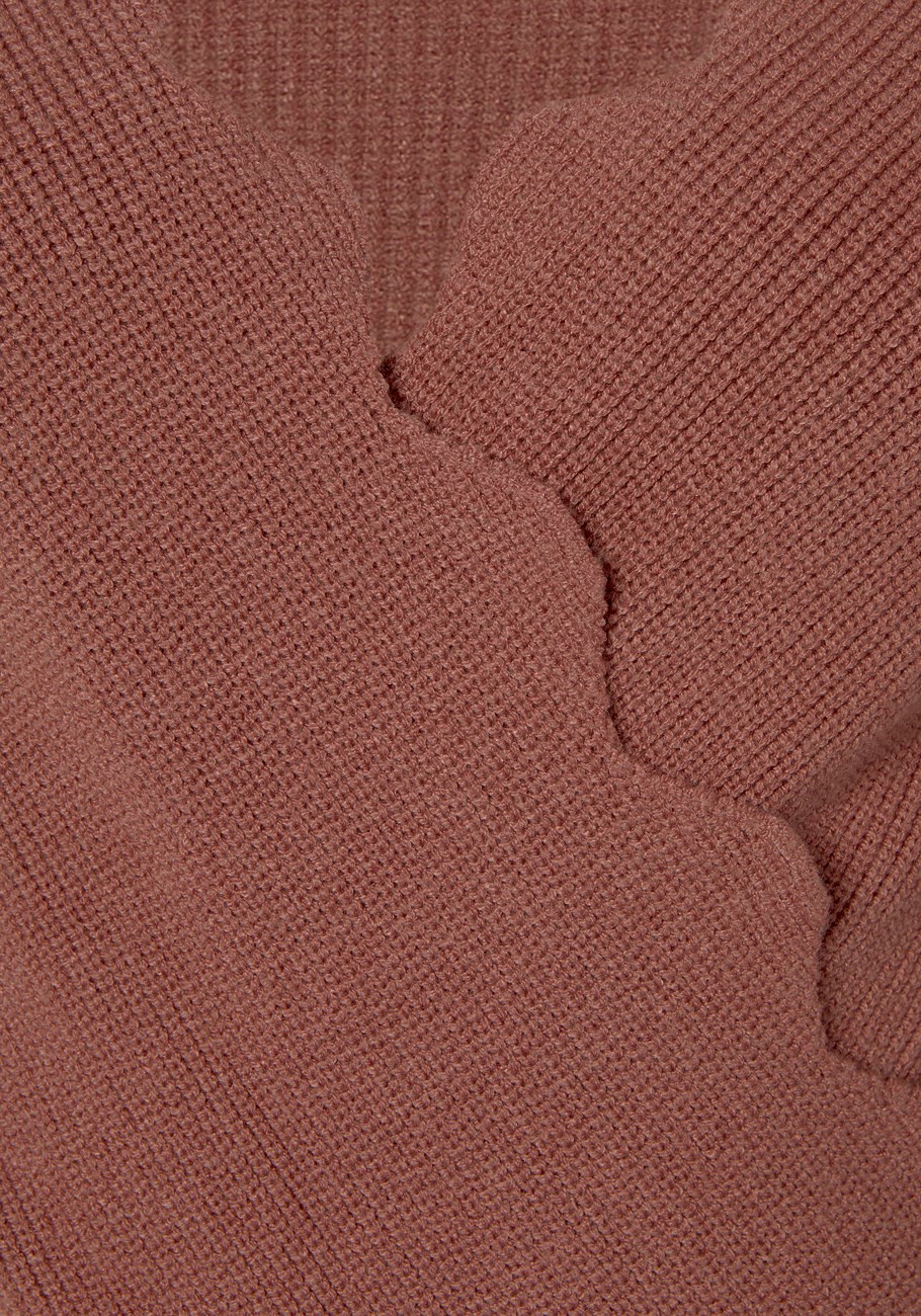 scallop v-neck sweater 5 scallop v-neck sweater